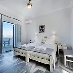 Irene - Beachfront 2*