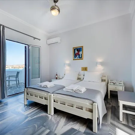 Irene - Beachfront 2*