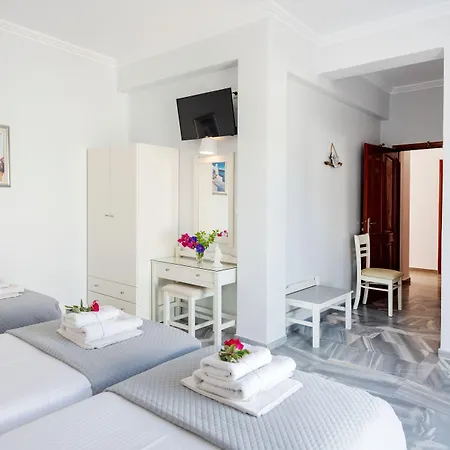 Irene - Beachfront 2* Páros