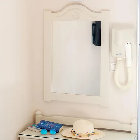 Irene - Beachfront 2* Páros