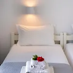 Irene - Beachfront فندق باروس