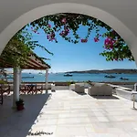 Irene - Beachfront 2*