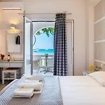 Irene - Beachfront Ξενοδοχείο 2*