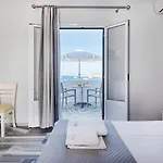 Ξενοδοχείο Irene - Beachfront 2*