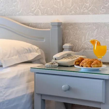 Irene - Beachfront Hotel