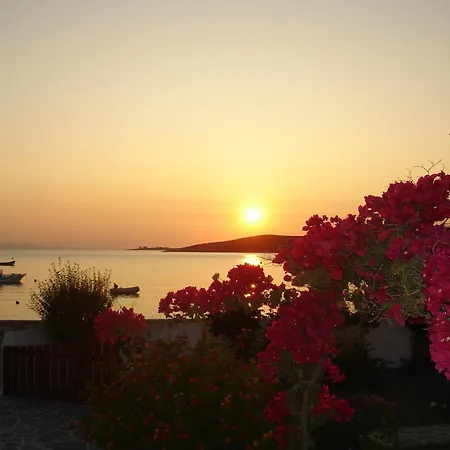 Irene - Beachfront Páros