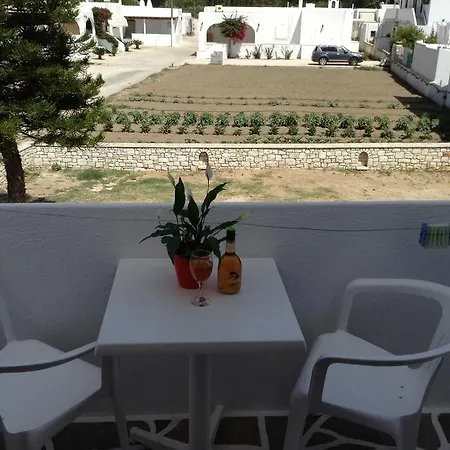 Irene - Beachfront 2*