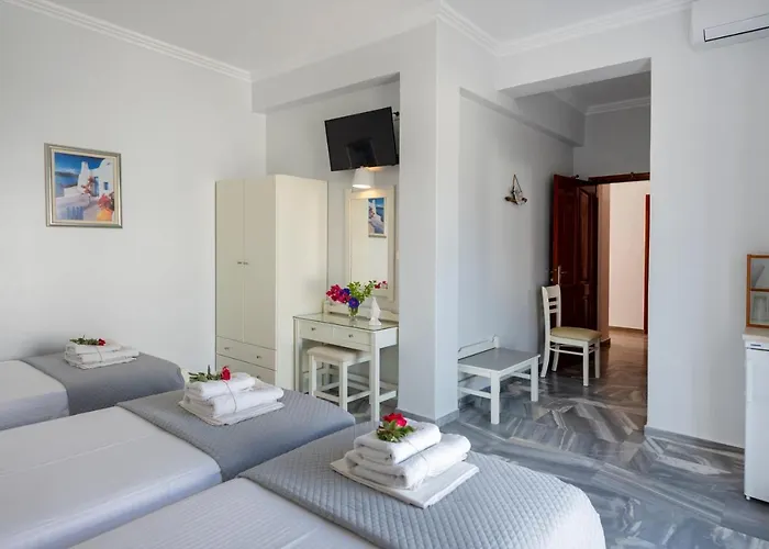 Irene - Beachfront Hotel 2*